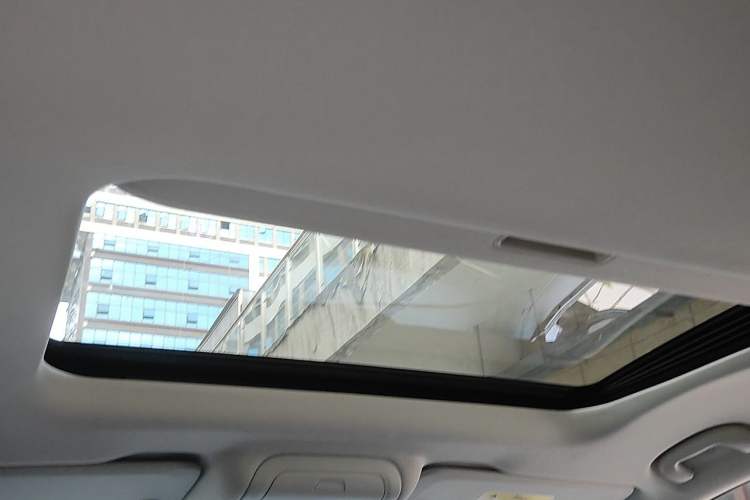 Used Buick Enclave 2022 652T Two-Wheel-Drive Prestige 7-Seater Headliner