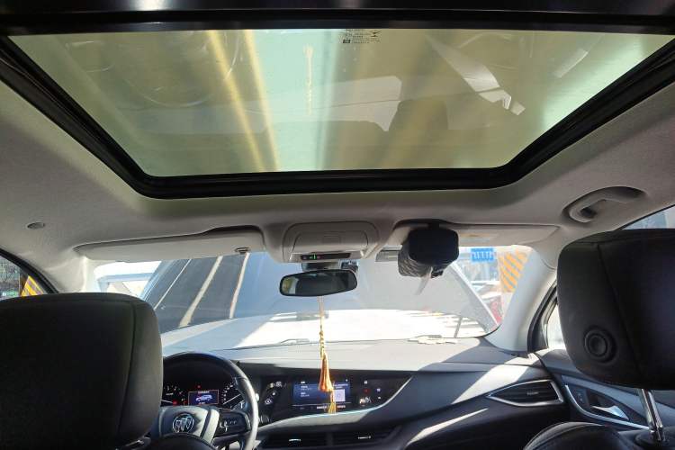 Used Buick Enclave 2022 652T Two-Wheel-Drive Prestige 7-Seater Headliner