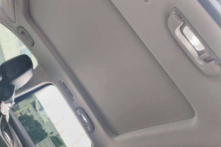 Used Buick Enclave 2022 652T Two-Wheel-Drive Prestige 7-Seater Headliner