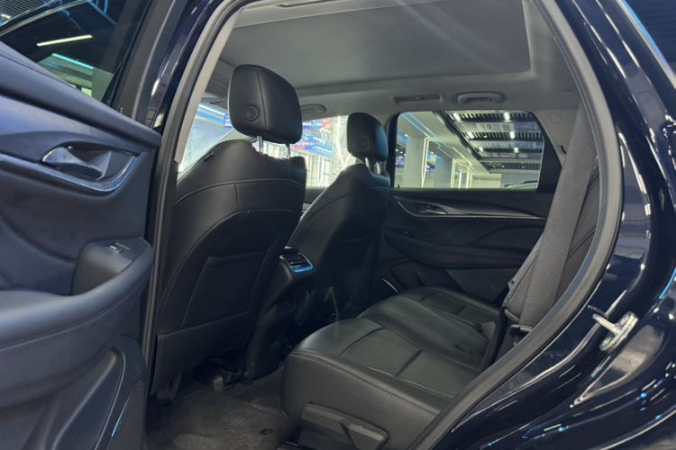Used Buick Enclave 2022 652T Two-Wheel-Drive Prestige 7-Seater Interior 1