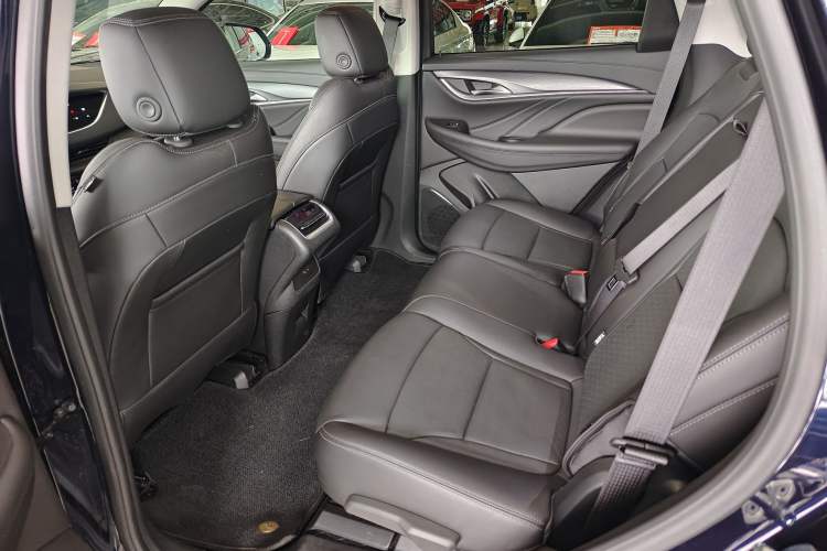 Used Buick Enclave 2022 652T Four-Wheel Drive Prestige 7-Seater Interior 13