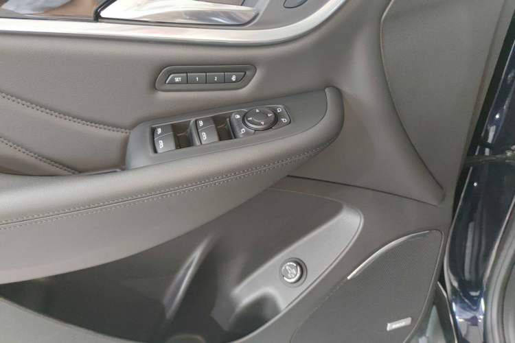 Used Buick Enclave 2022 652T 4x4 Prestige Flagship 7-Seater Interior 14