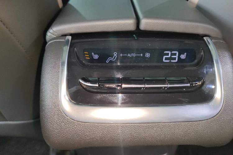 Used Buick Enclave 2022 652T 4x4 Prestige Flagship 7-Seater Interior 9