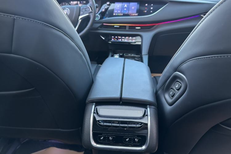 Used Buick Enclave 2022 652T 4x4 Prestige Flagship 6-Seater Interior 9
