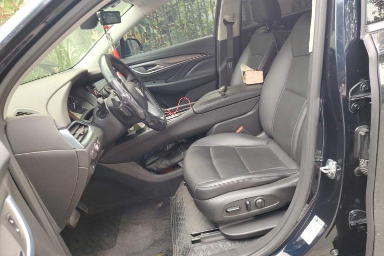 Used Buick Enclave 2022 652T Two-Wheel-Drive Prestige 7-Seater Left Front Seat