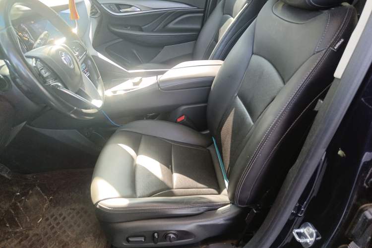 Used Buick Enclave 2022 652T Two-Wheel-Drive Prestige 7-Seater Left Front Seat