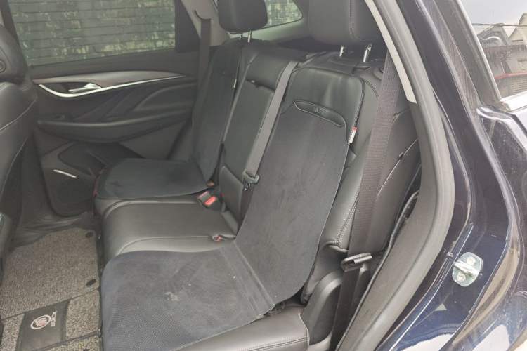 Used Buick Enclave 2022 652T Two-Wheel-Drive Prestige 7-Seater Left Rear Seat