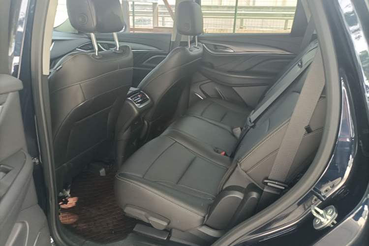 Used Buick Enclave 2022 652T Two-Wheel-Drive Prestige 7-Seater Left Rear Seat