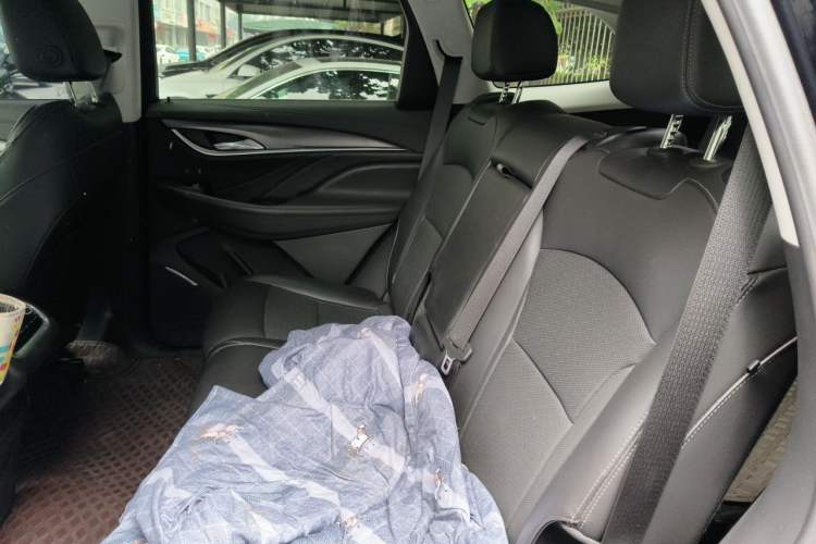Used Buick Enclave 2022 652T Two-Wheel-Drive Prestige 7-Seater Left Rear Seat