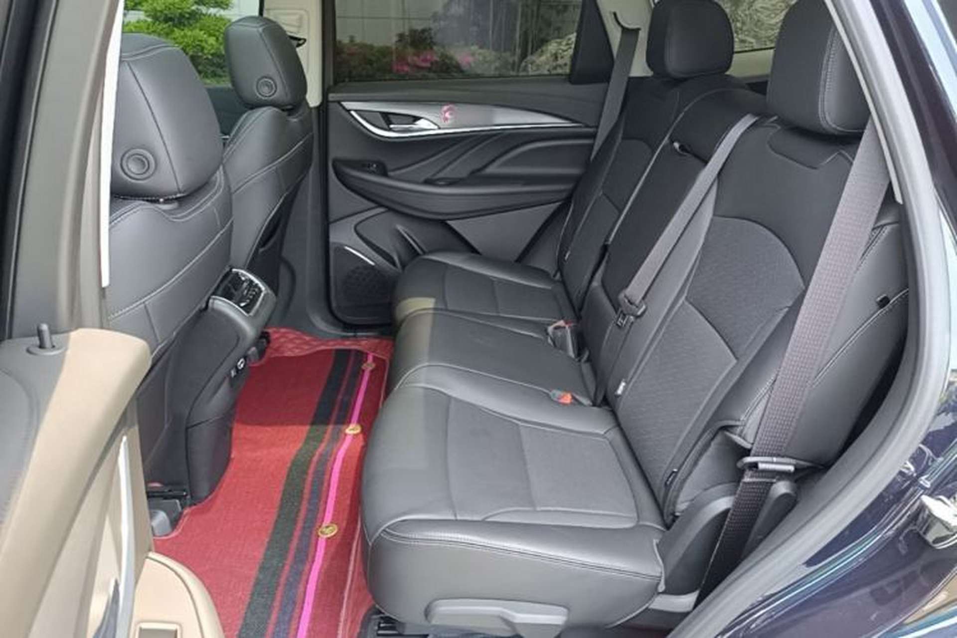 Used Buick Enclave 2022 652T Two-Wheel-Drive Prestige 7-Seater Left Rear Seat