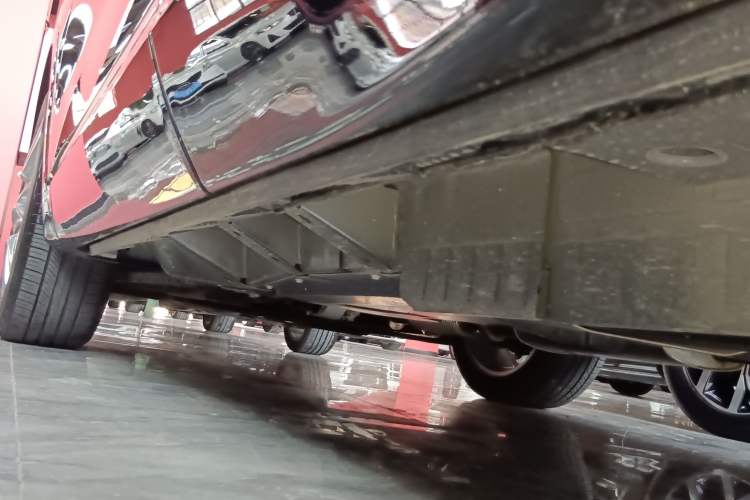 Used Buick Enclave 2022 652T 4x4 Prestige Flagship 7-Seater Left Side Sill