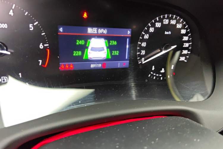 Used Buick Enclave 2022 652T Two-Wheel-Drive Prestige 7-Seater Odometer Close Up