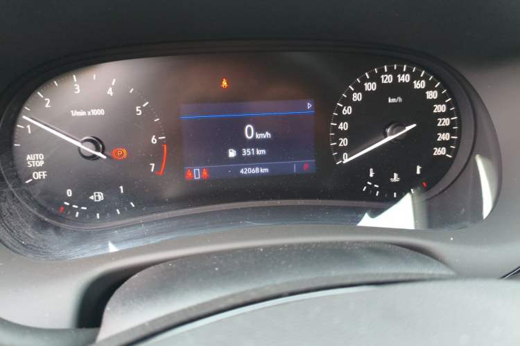 Used Buick Enclave 2022 652T Two-Wheel-Drive Prestige 7-Seater Odometer Close Up