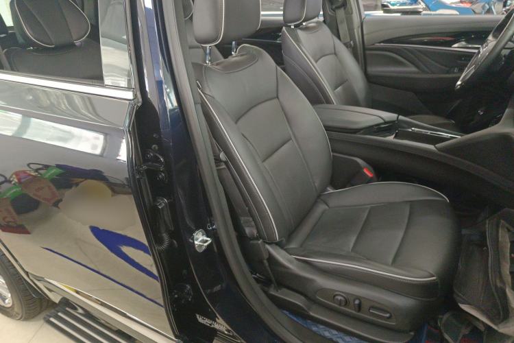 Used Buick Enclave 2022 652T 4x4 Prestige Flagship 6-Seater Right Front Seat