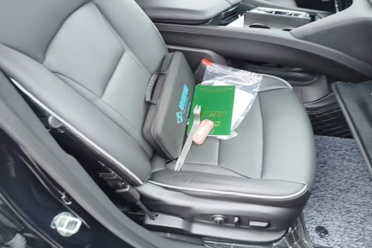 Used Buick Enclave 2022 652T 4x4 Prestige Flagship 6-Seater Right Front Seat