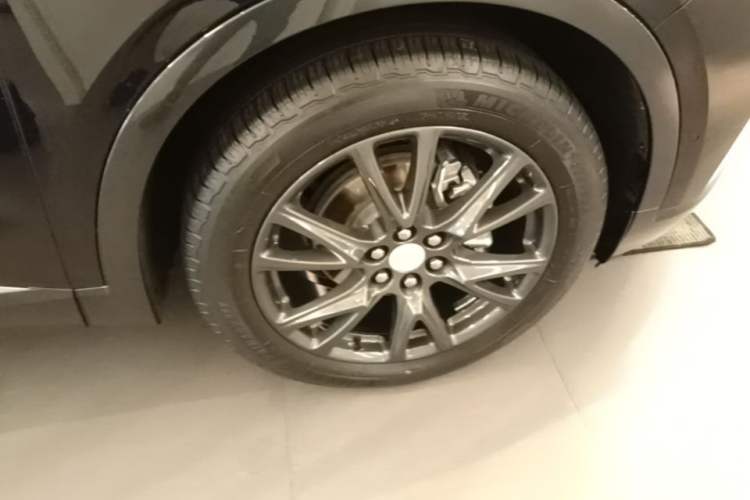 Used Buick Enclave 2022 652T 4x4 Prestige Flagship 7-Seater Right Front Wheel Hub