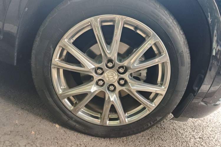 Used Buick Enclave 2022 652T 4x4 Prestige Flagship 7-Seater Right Front Wheel Hub