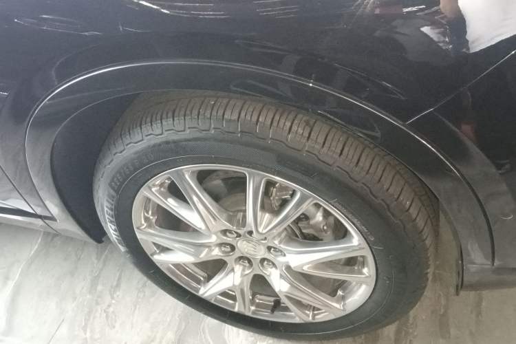 Used Buick Enclave 2022 652T 4x4 Prestige Flagship 7-Seater Right Front Wheel Hub