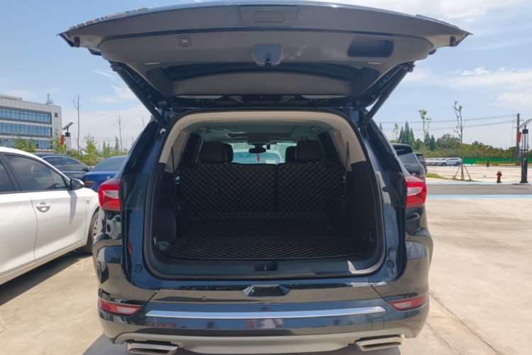 Used Buick Enclave 2022 652T Four-Wheel Drive Prestige 7-Seater Trunk