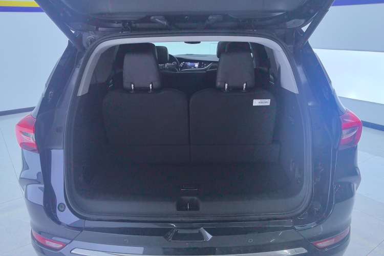 Used Buick Enclave 2022 652T Two-Wheel-Drive Prestige 7-Seater Trunk