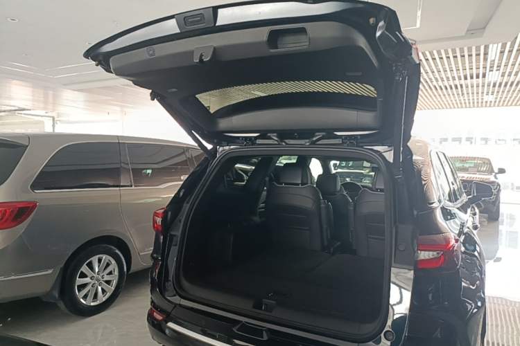 Used Buick Enclave 2022 652T 4x4 Prestige Flagship 6-Seater Trunk