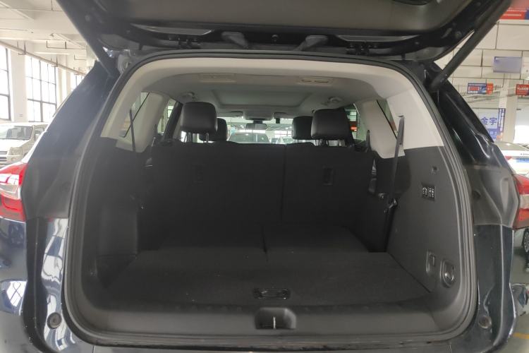 Used Buick Enclave 2022 652T Two-Wheel-Drive Prestige 7-Seater Trunk