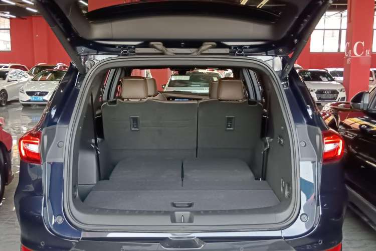 Used Buick Enclave 2022 652T 4x4 Prestige Flagship 7-Seater Trunk