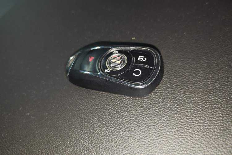 Used Buick Enclave 2022 652T Two-Wheel-Drive Prestige 7-Seater Vehicle Key