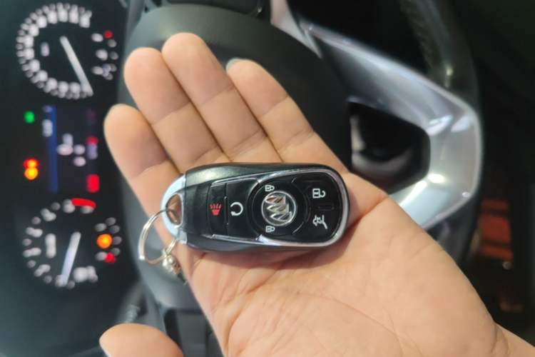 Used Buick Enclave 2022 652T Two-Wheel-Drive Prestige 7-Seater Vehicle Key