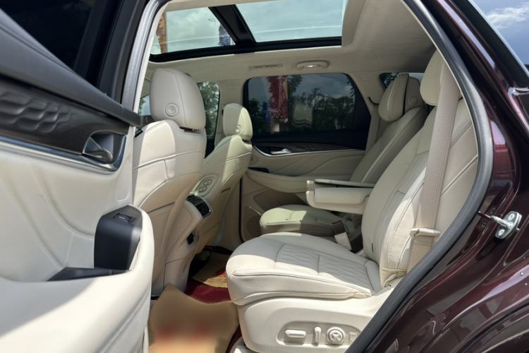 Used Buick Enclave 2022 652T 4x4 Avenir 6-Seater Interior 1