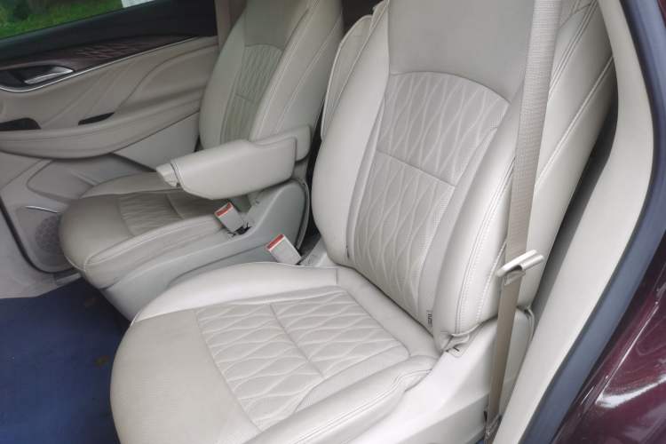Used Buick Enclave 2022 652T 4x4 Avenir 6-Seater Left Rear Seat