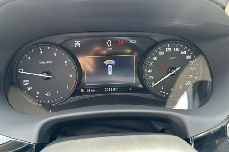 Used Buick Enclave 2022 652T 4x4 Avenir 6-Seater Odometer Close Up