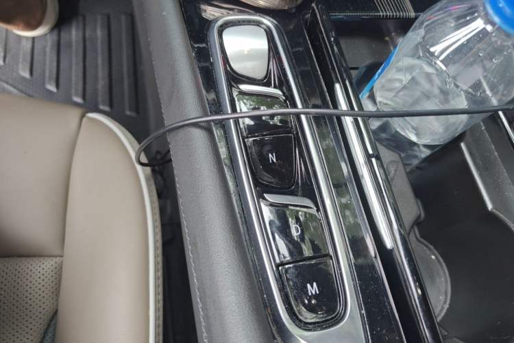 Used Buick Enclave 2022 652T 4x4 Prestige Flagship 7-Seater Gear Lever