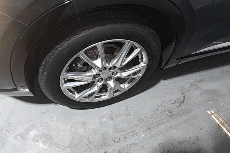 Used Buick Enclave 2022 652T 4x4 Prestige Flagship 6-Seater Left Front Wheel Hub