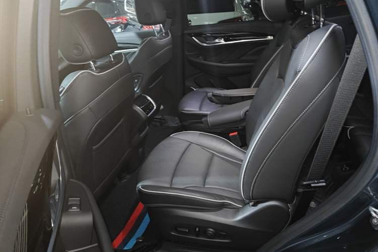 Used Buick Enclave 2022 652T 4x4 Prestige Flagship 6-Seater Left Rear Seat