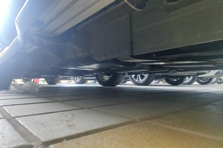 Used Buick Enclave 2022 652T 4x4 Prestige Flagship 7-Seater Left Side Sill