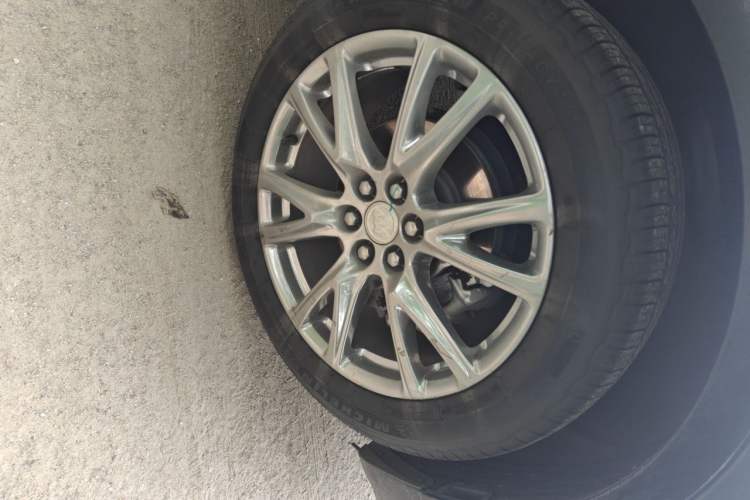 Used Buick Enclave 2022 652T 4x4 Prestige Flagship 7-Seater Right Front Wheel Hub