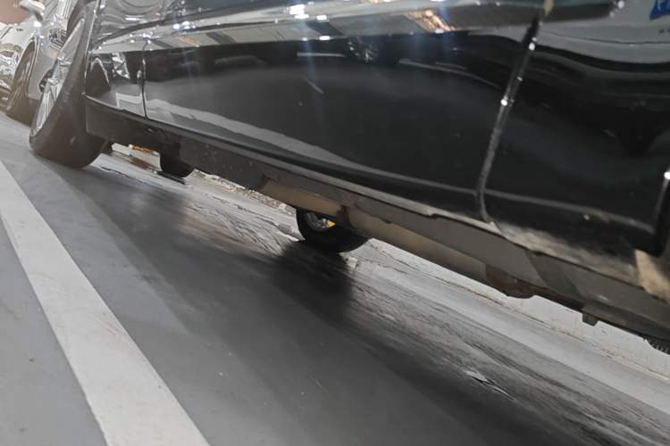 Used Buick Enclave 2022 652T 4x4 Prestige Flagship 6-Seater Right Side Sill