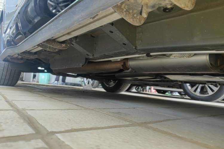 Used Buick Enclave 2022 652T 4x4 Prestige Flagship 7-Seater Right Side Sill