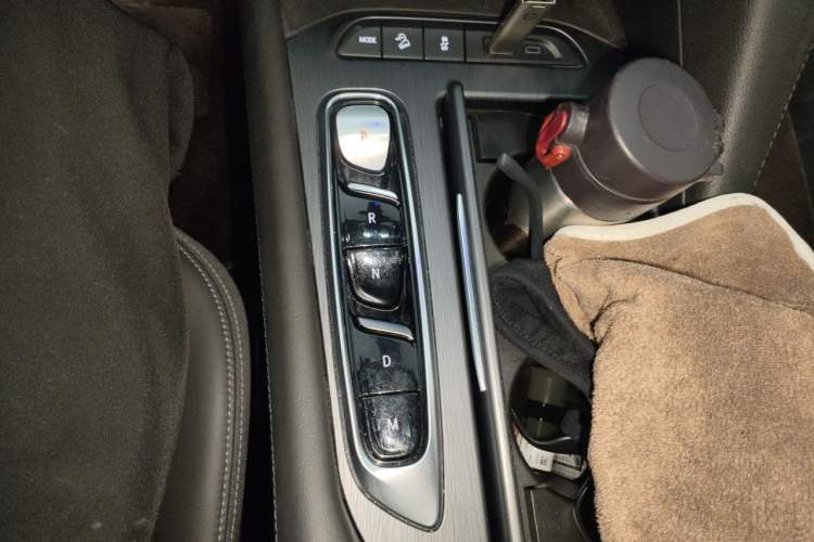 Used Buick Enclave 2022 652T Four-Wheel Drive Prestige 7-Seater Gear Lever