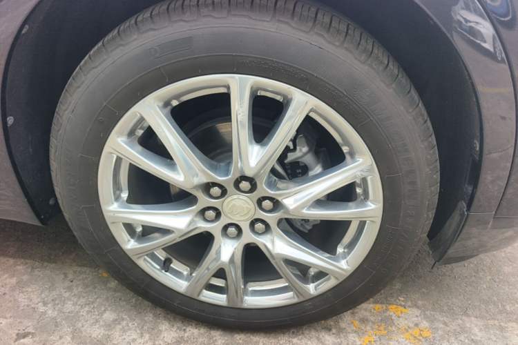 Used Buick Enclave 2022 652T 4x4 Prestige Flagship 7-Seater Right Front Wheel Hub