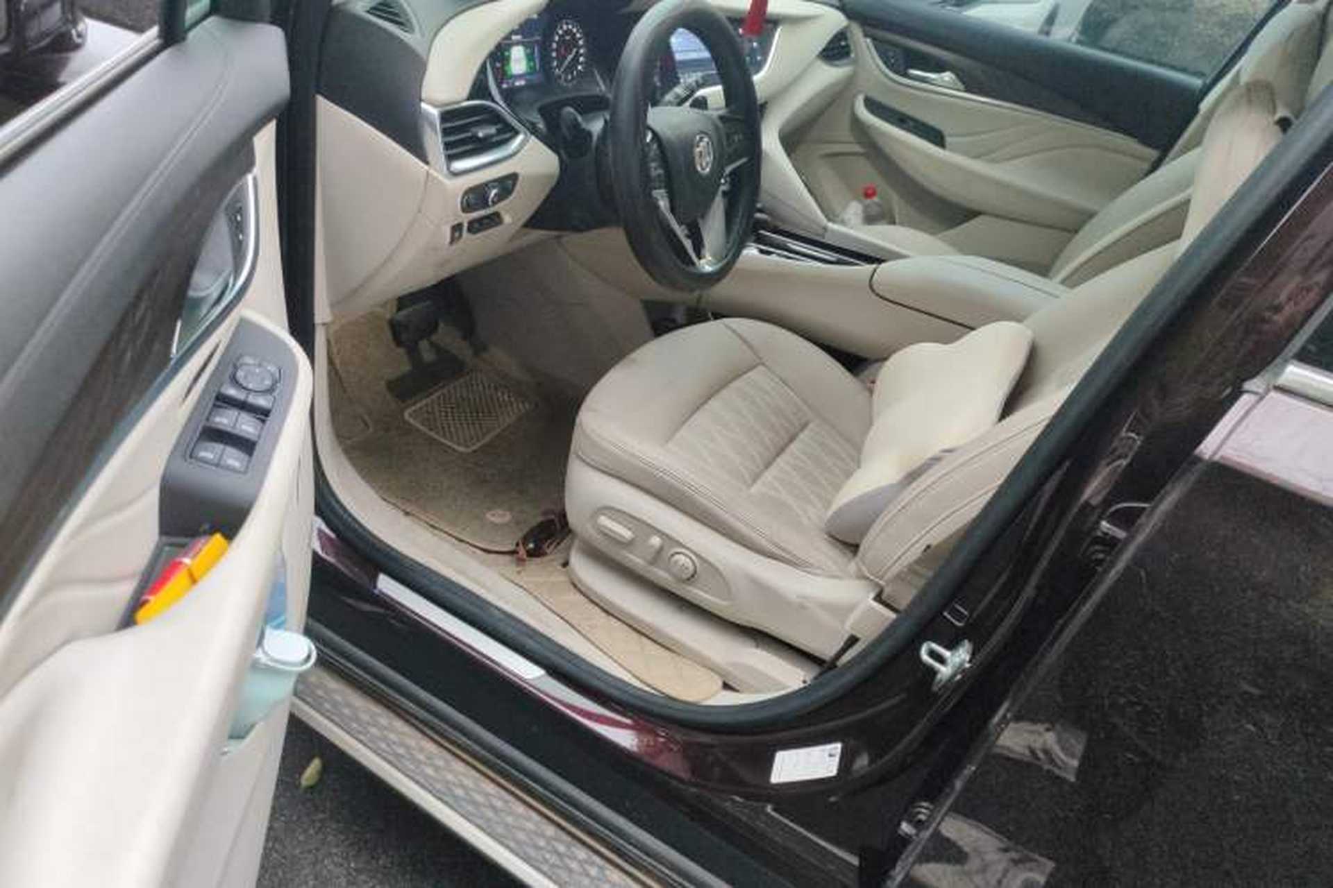 Used Buick Enclave 2022 652T 4x4 Avenir 6-Seater Driver Seat