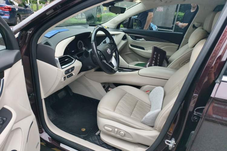 Used Buick Enclave 2022 652T 4x4 Avenir 6-Seater Driver Seat