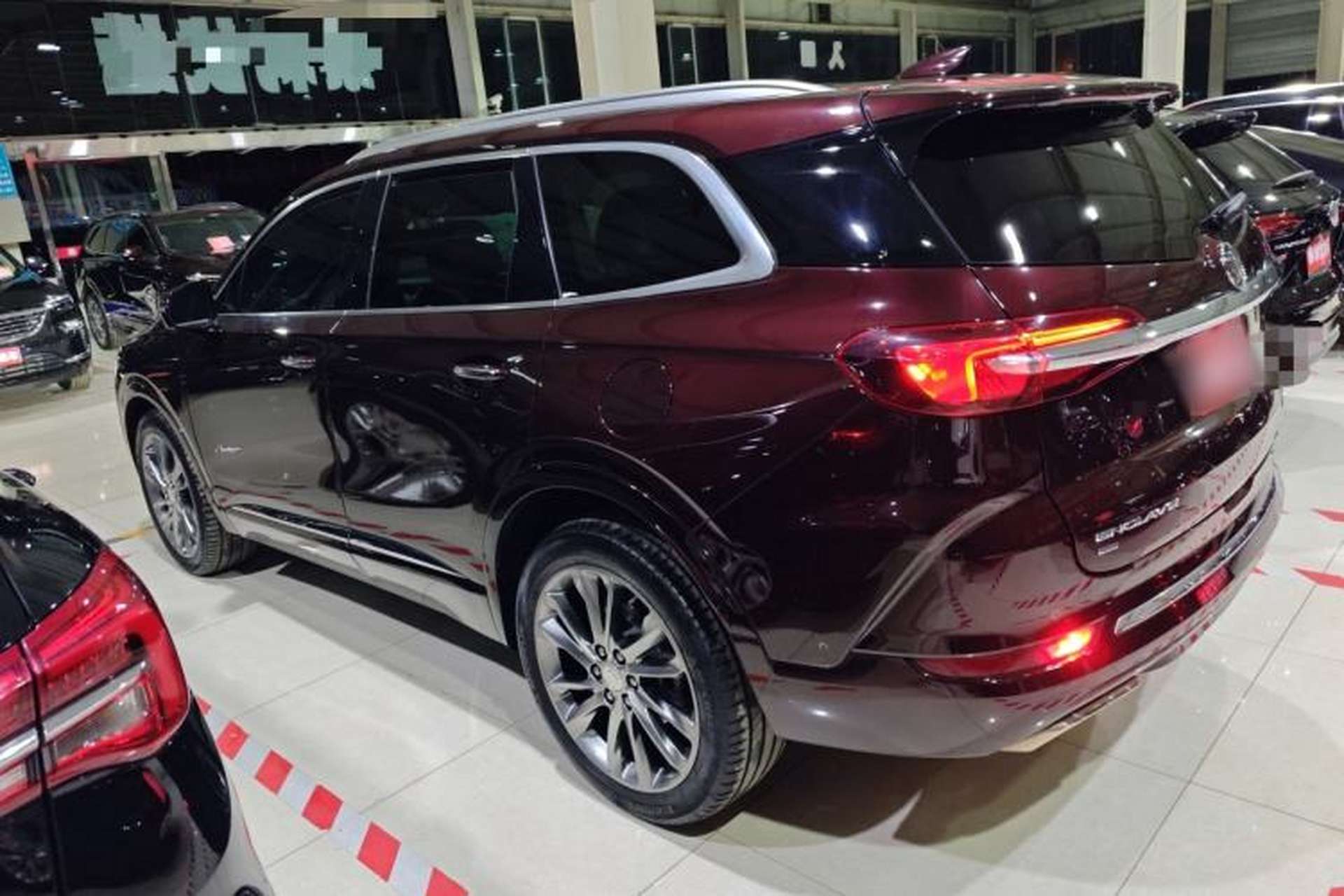 Used Buick Enclave 2022 652T 4x4 Avenir 6-Seater Exterior 3