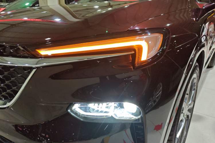 Used Buick Enclave 2022 652T 4x4 Avenir 6-Seater Left Front Headlight