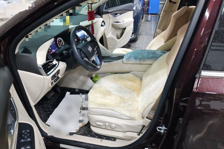 Used Buick Enclave 2022 652T 4x4 Avenir 6-Seater Left Front Seat