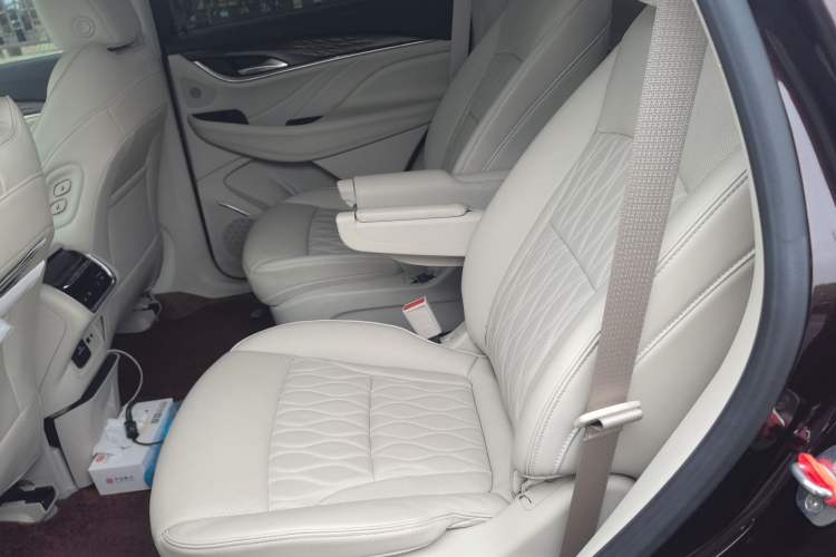 Used Buick Enclave 2022 652T 4x4 Avenir 6-Seater Left Rear Seat