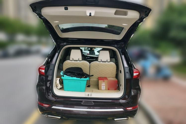 Used Buick Enclave 2022 652T 4x4 Avenir 6-Seater Trunk