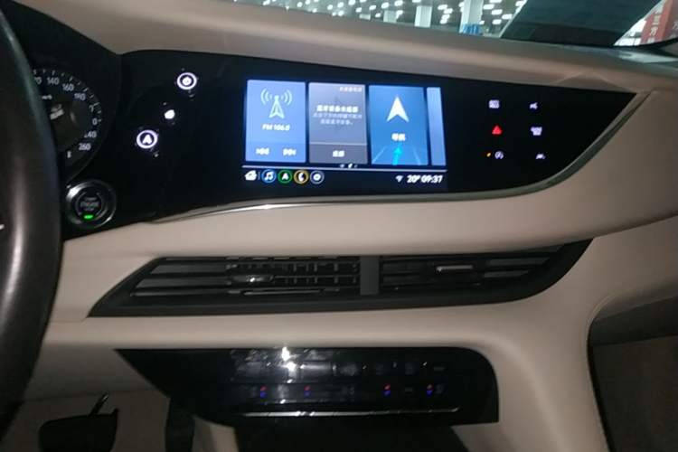 Used Buick Enclave 2022 652T 4x4 Avenir 6-Seater Audio And AC Panel