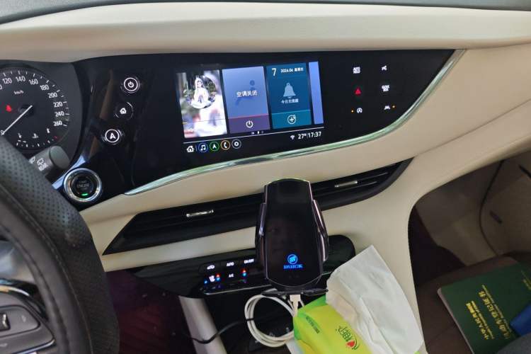 Used Buick Enclave 2022 652T 4x4 Avenir 6-Seater Audio And AC Panel